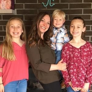 Meet your Posher, Tara